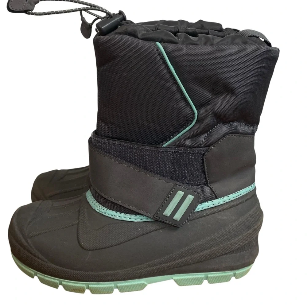 Cat & Jack Cordie Winter snow boots Childs 2 Thermolite water-resist Gray Green